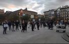 Vídeo de los asistentes al fina de la manifestación de apoyo a la hostelería en la plaza del Castillo