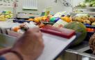 ​El IPC modera su caída y baja en mayo el 1%