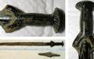 Imagen de la espada con una antigüedad de 3.300 años hallada por un hombre en República Checa