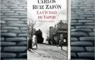 Planeta publica el libro póstumo de Carlos Ruiz Zafón, 'La ciudad de vapor'