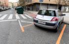 El pintado de la zona azul en la Rochapea no respeta la Ordenanza de Movilidad
