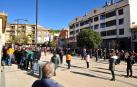 Más de 200 personas se concentran en Peralta en apoyo a la hostelería