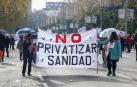 Miles de personas se manifiestan en Madrid en defensa de la sanidad pública
