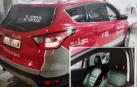 Tiran una botella a un coche de Policía Foral en Etxarri Aranatz