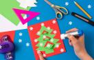 Fotografía de postales navideñas artesanales.