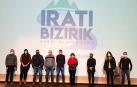 Miembros de Irati Bizirik, en la presentación de ayer en Aoiz.