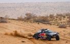 Al-Attiyah bate en el mano a mano a Sainz y Peterhansel se deja 3 minutos