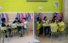 Mamparas y comidas en las aulas, así son los comedores escolares este curso