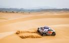 Benavides y Peterhansel enfilan la última etapa del Dakar como favoritos