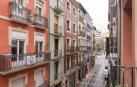 Un piso reformado con gusto y ubicado en la tranquila calle San Antón