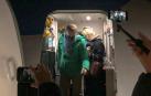 Navalni aterriza en Moscú mientras detienen a varios de sus simpatizantes