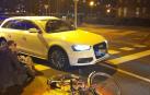 Herida grave una ciclista en un accidente en Mendillorri