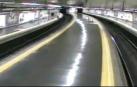 Vídeo: Rescate 'in extremis' en el metro de Madrid
