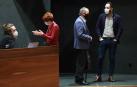 El Parlamento, con los votos de nacionalistas y el PSN, pide el acercamiento de los presos