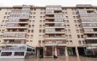 Cuatro habitaciones, terraza y plaza de garaje: un completo piso ubicado en una zona peatonal