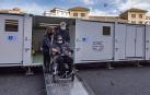 Fotos de la vacunación de grandes dependientes y residentes en la unidad móvil de vacunación en Estella.