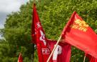 Banderas del PCE en una manifestación en Pamplona.