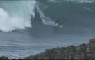 Surfeando olas gigantes en Ribadeo