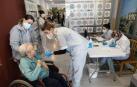 Vacunación contra el coronavirus a los ancianos y trabajadores de la Residencia Nuestra Señora de Gracia en Tudela.