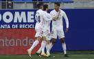 El Real Madrid se mantiene vivo sufriendo en Huesca
