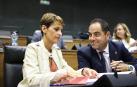 María Chivite y Ramón Alzórriz, en el Parlamento de Navarra.