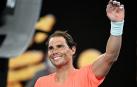 Rafa Nadal saluda tras su victoria.