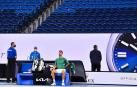 Novan Djokovic, con las gradas vacías tras él.