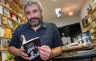 Un libro desvela cartas y textos inéditos sobre José Luis Cuerda
