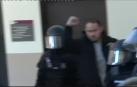 Los Mossos detienen al rapero Hasél tras el desalojo pacífico de la universidad