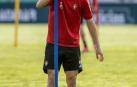 Iñigo Pérez clava una pica en un entrenamiento en Tajonar.