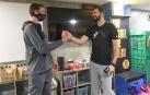 Pau Gasol visita a sus compañeros del Barça en el Palau Blaugrana