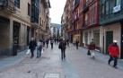 Algunas comunidades relajan restricciones animadas por la bajada de contagios