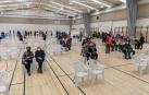 Fotos de la vacunación de los mayores de 80 años en Pamplona. Este sábado han vacunado en el polideportivo de Azpilagaña
