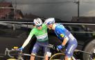 Bennett logra el doblete en la París-Niza y Roglic se cae, pero mantiene el liderato