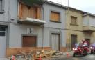 Destrozado un balcón de Ablitas tras chocar un camión contra él