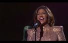 Los Grammy evitaron recrear una gala de grandes dimensiones y apostaron por reinventarse con un formato reducido que cedió todo el protagonismo a la música.