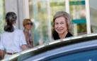 Doña Sofía llega al hospital a visitar al rey Juan Carlos