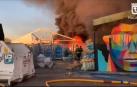 Controlado el incendio en cuatro naves industriales del barrio madrileño de Montecarmelo