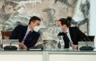 El presidente del Gobierno, Pedro Sánchez, y el vicepresidente segundo del Gobierno, Pablo Iglesias, durante un Consejo de Ministros anterior