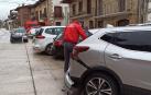 Da positivo en alcohol tras chocar contra varios vehículos aparcados en Arbizu