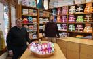 Casa Cambra, una tercera generación para salvar el pequeño comercio