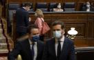 Sánchez y Casado envuelven su oferta de mano tendida en un nuevo cruce de reproches