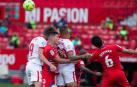 El Sevilla persevera en su sueño de luchar por el título