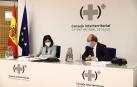 Los ministros de Sanidad, Carolina Darias y de Política Territorial y Función Pública, Miquel Iceta durante la reunión del Consejo Interterritorial de Salud