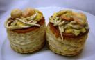 Volovanes rellenos de revuelto de gulas y gambas