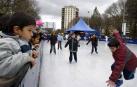 Entre 2002 y 2006 la pista de hielo se instaló en el parque de Antoniutti y atrajo a miles de patinadores durante la Navidad.