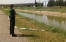 Un agente de Guardia Civil en la zona donde desapareció el niño en Gallur