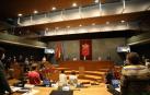 Minuto de silencio en el Parlamento Foral por la mujer asesinada en Madrid