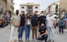 De izquierda a derecha, los componentes del Colectivo 31330 Borja Arrondo, David Gorria, Elena Alegría, Alberto Amigot, Carlos Mena, Josetxo Mayayo y Eduardo Fuertes (agachado).