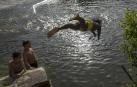 Pamplona carece de una Ordenanza para regular los saltos y baños en el río